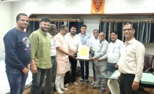 Bhilwara : श्रीनगर माहेश्वरी सभा ने सत्कार ग्रुप सोडाणी परिवार को सौपा प्रशस्ति पत्र, किया आभार ज्ञापित