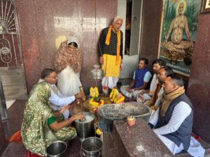 Bhilwara : राम धाम में सुख-शांति और विश्व कल्याण के लिए गूंजे मंत्र, भोलेनाथ का किया दुग्धाभिषेक