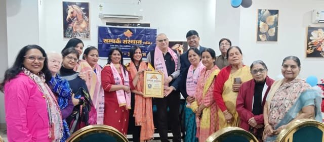 Jaipur : संपर्क संस्थान की डॉ.अखिल शुक्ला, अनु बाफ़ना और डॉ. ऋत्विज गौड़ की काव्य गोष्ठी में समसामयिकता का स्वर