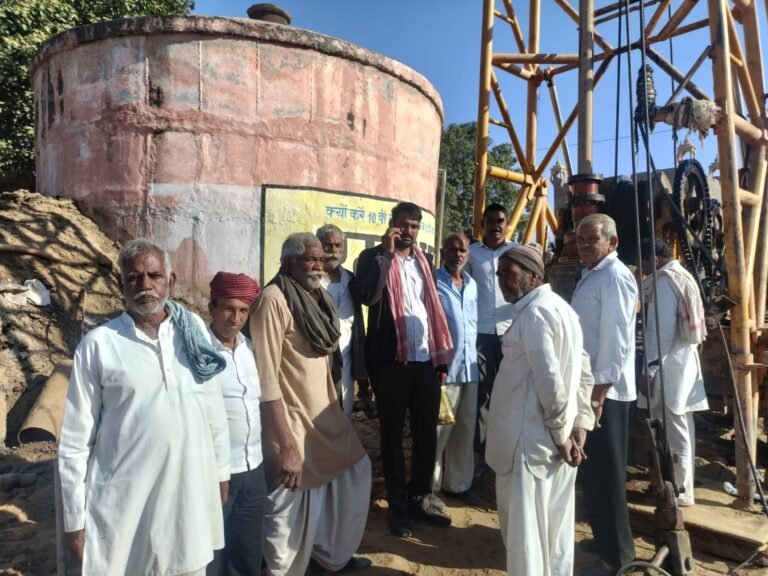 Sattaasar : ग्राम वासियों ने विधायक का जताया आभार ग्राम पंचायत सत्तासर में नया ट्यूवेल के लिए मशीन लगाई