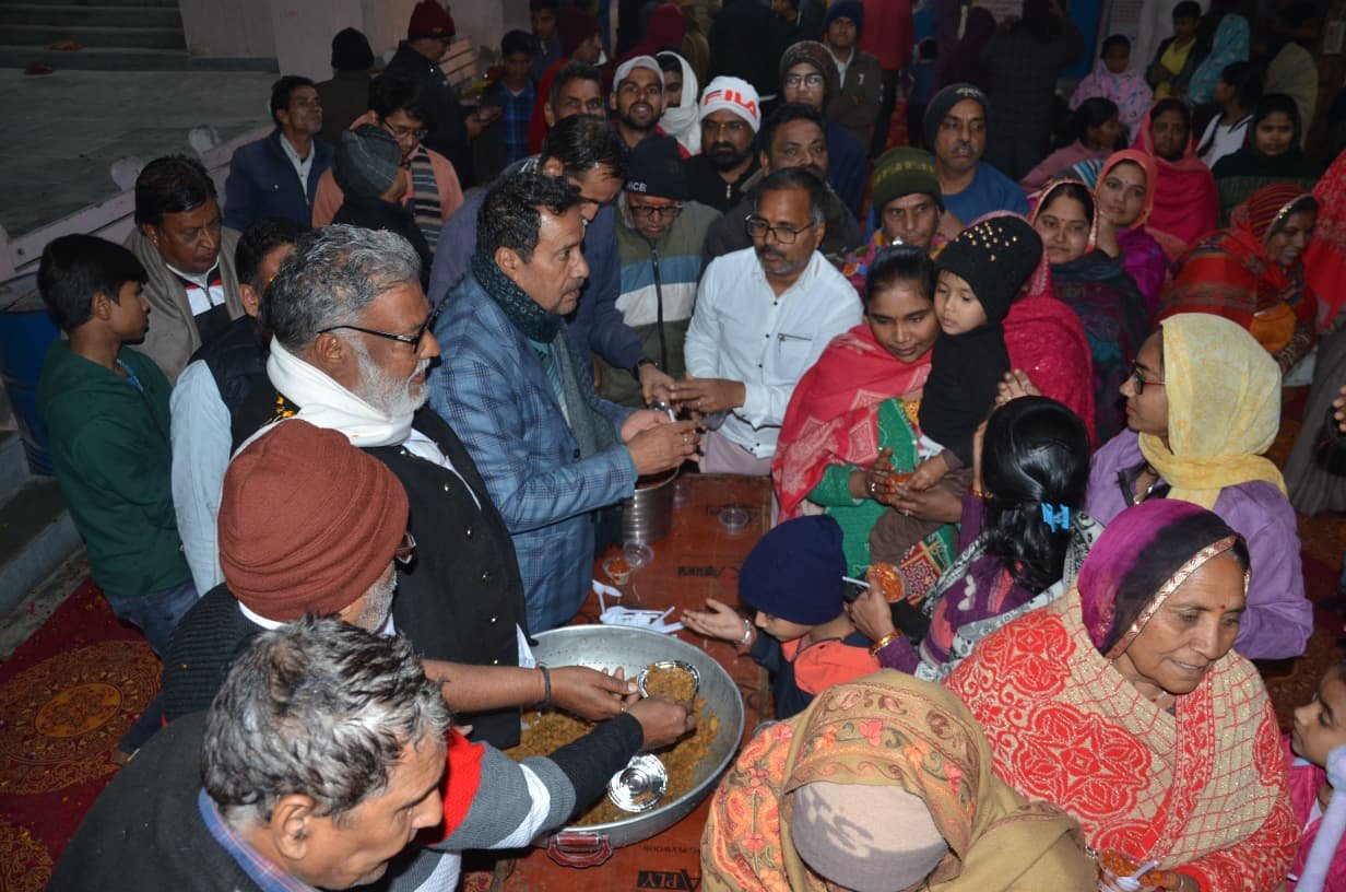 Bhilwara : श्रीराम मंडल सेवा संस्थान ने लगाया इच्छा पूर्ण बालाजी मंदिर में अध्यक्ष पौष बड़ा का भोग