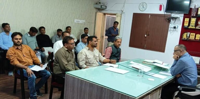 Bhilwara : राजस्थान नर्सेज यूनियन भीलवाड़ा ने विभिन्न मांगों को लेकर सीएमएचओ को सौपा ज्ञापन