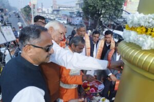 Bhilwara : वस्त्रनगरी भीलवाड़ा में महेश सर्किल पर हुआ 36 फीट ऊंचे महेश त्रिशूल का विधिवत लोकार्पण