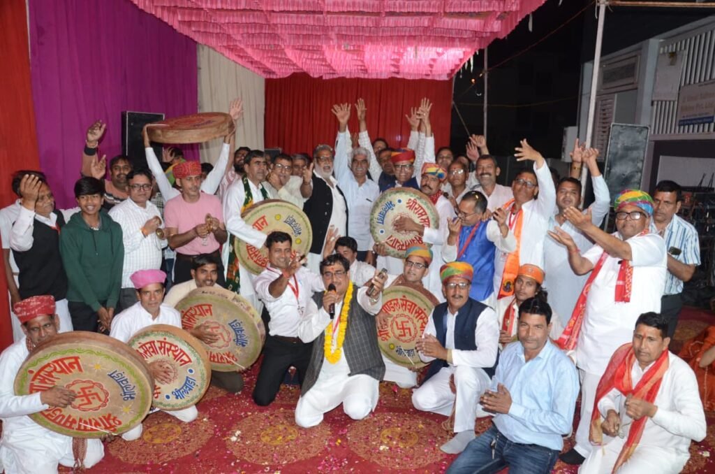 Bhilwara : श्रीराम मण्डल सेवा संस्थान ने किया चंग की चोपाईयो पर सुन्दरकाण्ड का पाठ