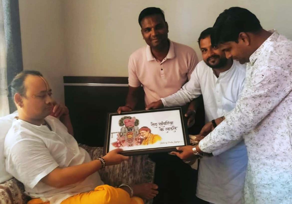 Bhilwara : आजादनगर युवा संगठन ने गोवत्स राधाकृष्ण महाराज का किया भव्य स्वागत