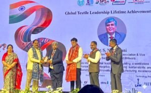 Bhilwara : डॉ. एस.एन. मोदानी हुए लीडरशिप लाइफटाइम अचीवमेंट अवॉर्ड से सम्मानित