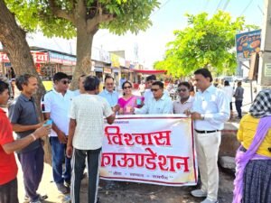 Bhilwara : गर्मी में मजदूर चौराया पर श्रमिकों को पिलाई शीतल छाछ, किया जागरूक