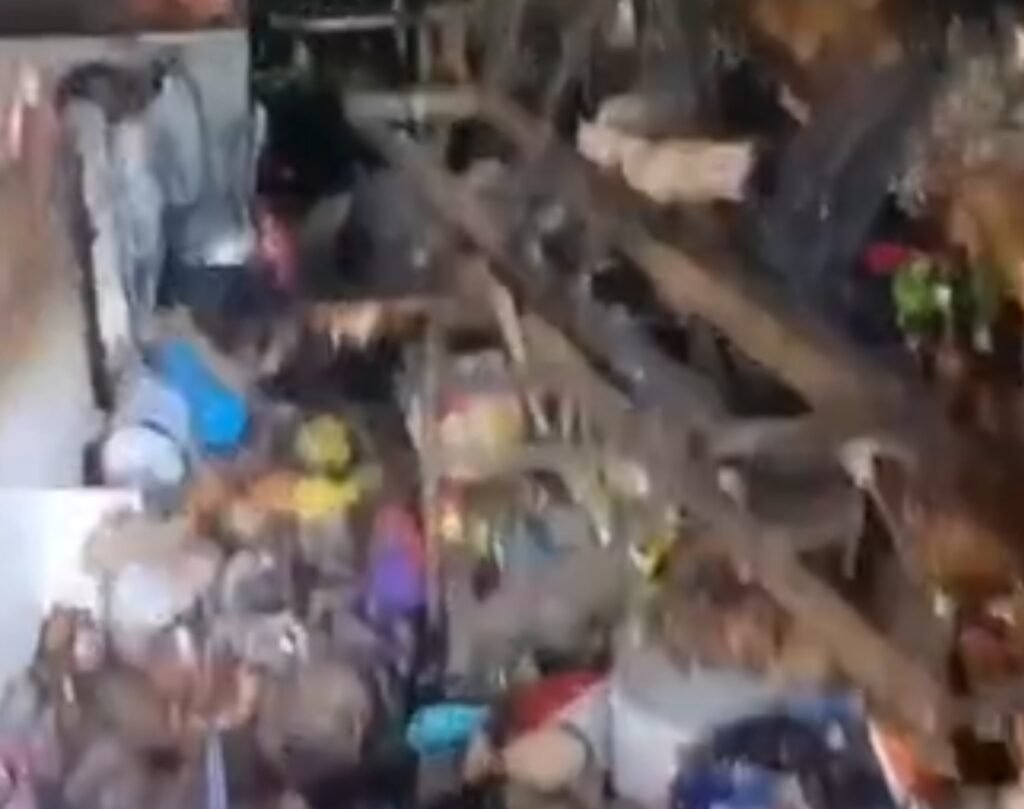बीकानेर के केयर मार्ट में भीषण आग, लाखों का सामान जलकर राख