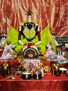 Bhilwara : बद्रीनारायण ट्रस्ट की नौतपा तपिश में अनूठी पहल, राहगीरों को पिलाई ठंडी छाछ, उमड़ी भीड़